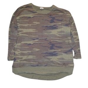 L | Camo Oversized Tee